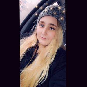 Meet your Posher, Adriana